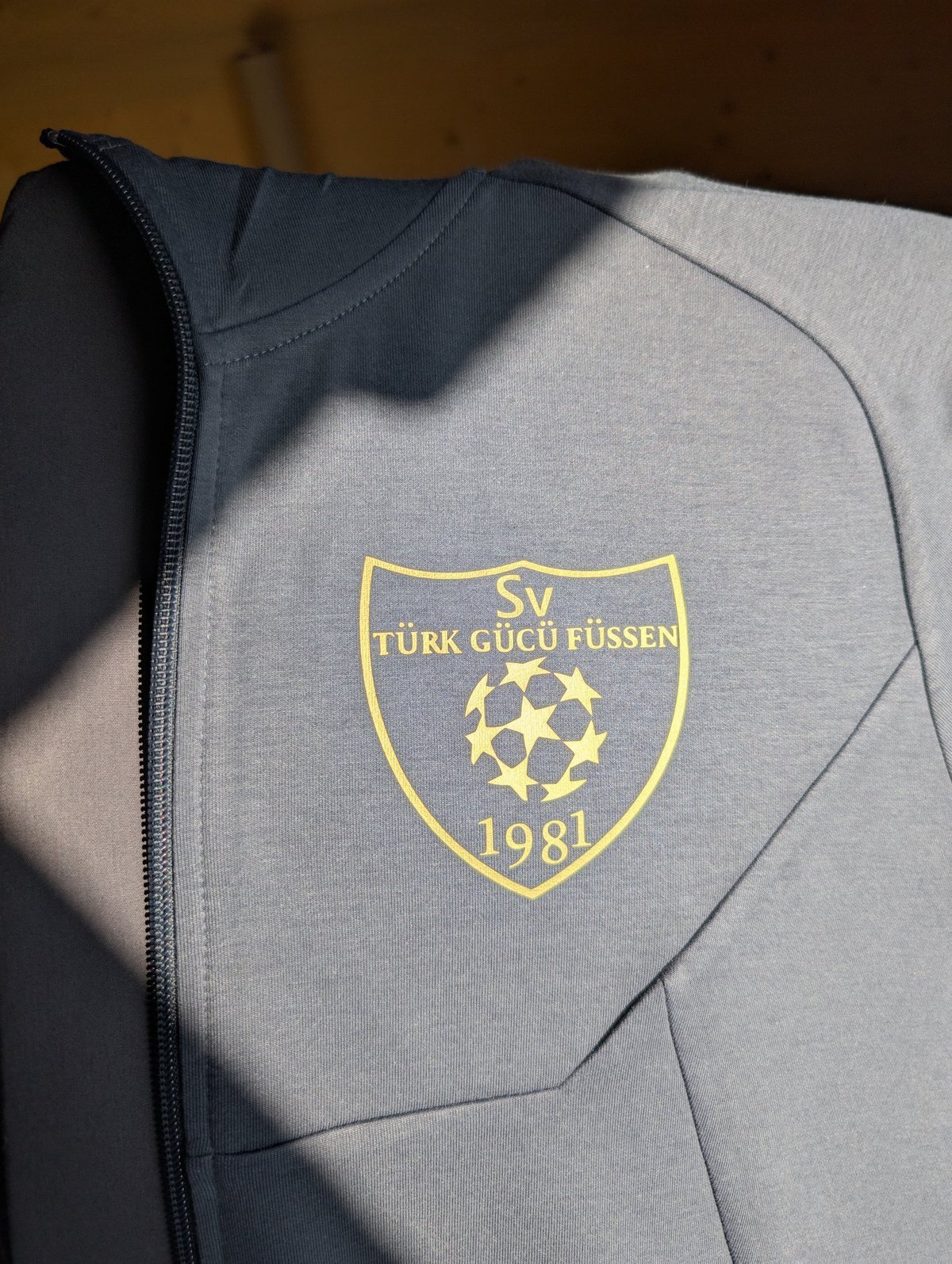 SV Türk Gücü Füssen — club crest in DTF print on the training jacket